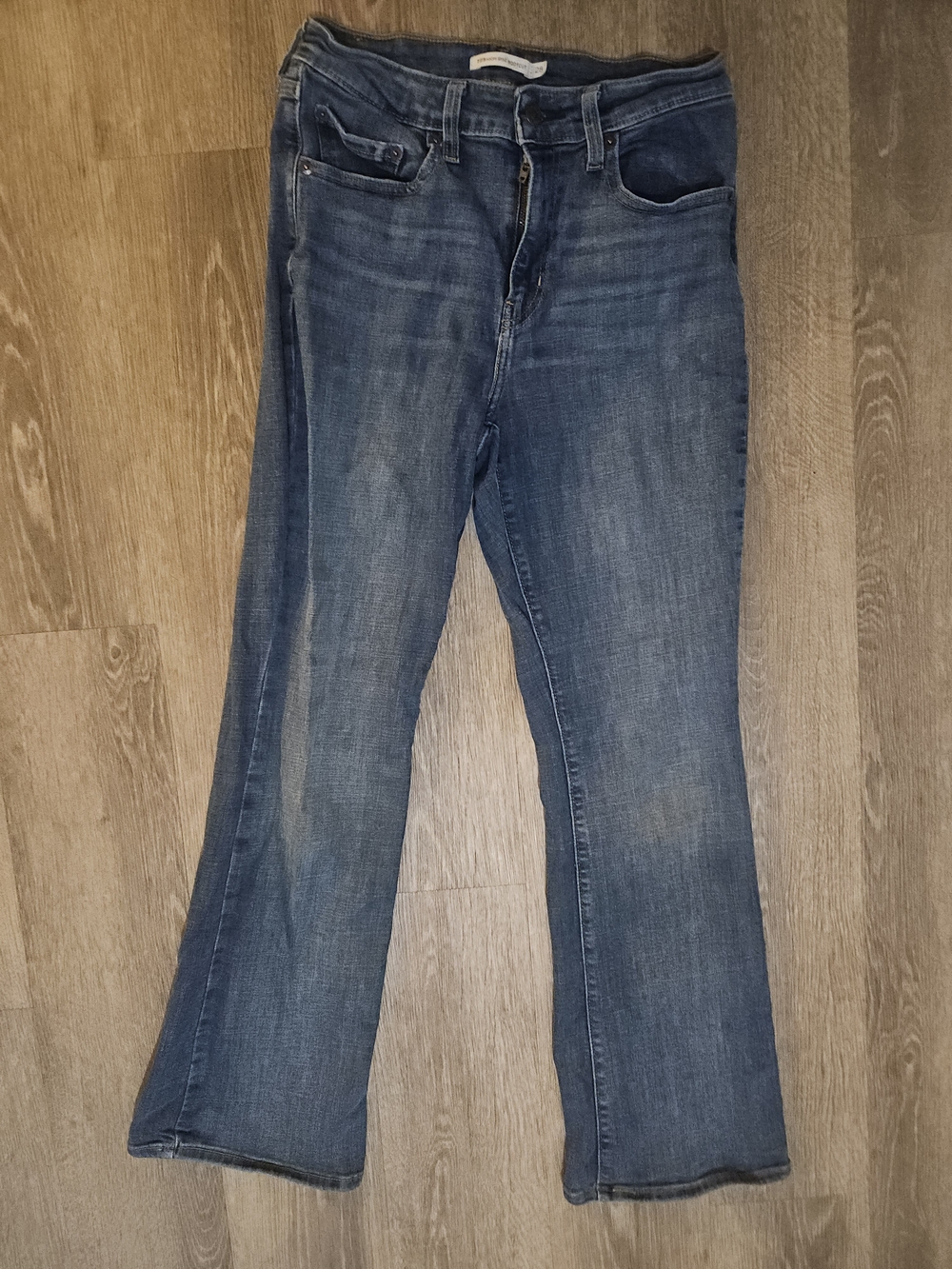 Women’s Levi's Bootcut Jeans 28
